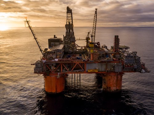 ‘Eyes Wide Shut’: Private Investors Face Severe Risk as Oil and Gas Nears Peak Production