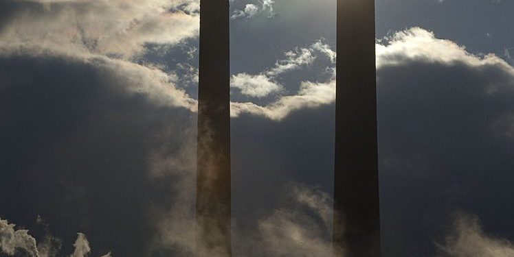 EU’s Fossil Emissions Hit 60-Year Low, but Faster Reductions Still Needed