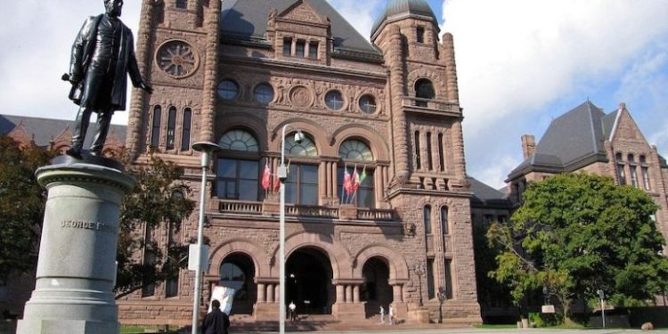 ‘Unprecedented’ Bill to Overrule Ontario Gas Regulator Alarms Experts