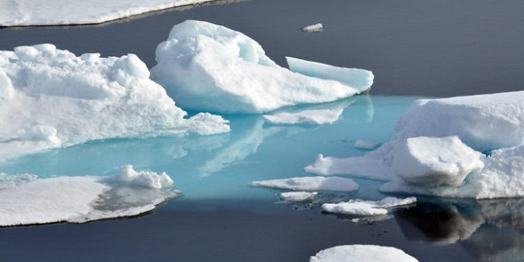 Scientists Test ‘Insane’ Plan to Slow Ice Melt in Canadian Arctic