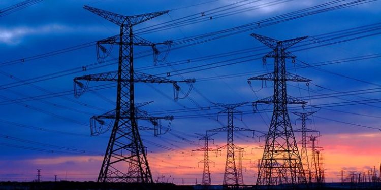 Energy Experts Applaud as B.C. Pushes to Restore Transmission Link with Alberta