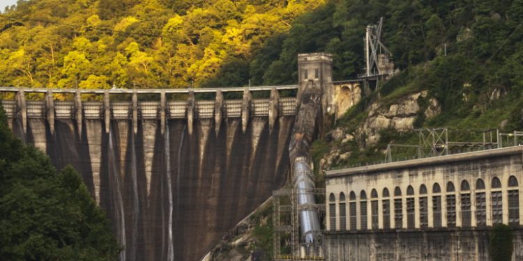 Drought Costs U.S. Hydropower Billions While Increasing Emissions, Study Finds