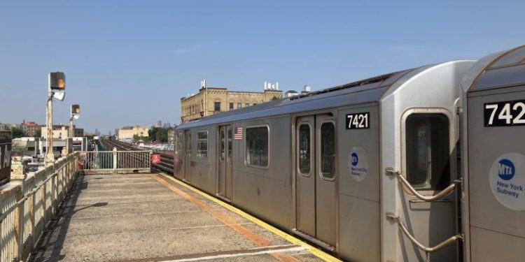 NY Governor Drums Up Transit Funding as Lawsuits Contest Congestion Pricing Pause
