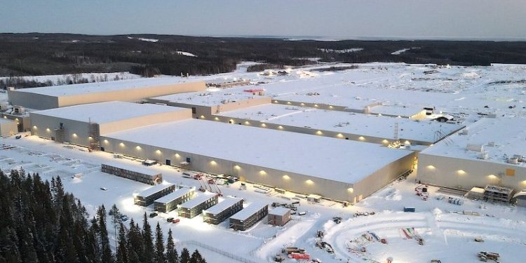 Quebec Plant Unscathed For Now as Northvolt Cuts 1/5 of Global Work Force