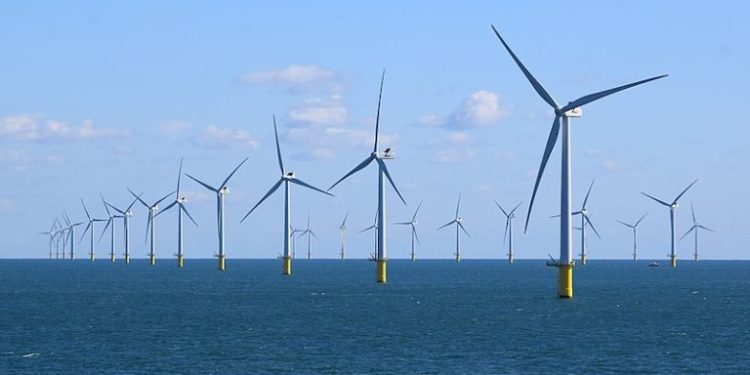 ‘Dramatic’, ‘Majestic’ UK Wind Farm Becomes Popular Tourist Attraction