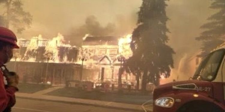 ‘A Riskier Place to Live’: Canada Could Be Uninsurable in a Decade, Says Expert