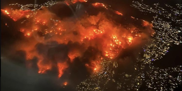 Hydrants Run Dry as Los Angeles Fights Monster Palisades Fire