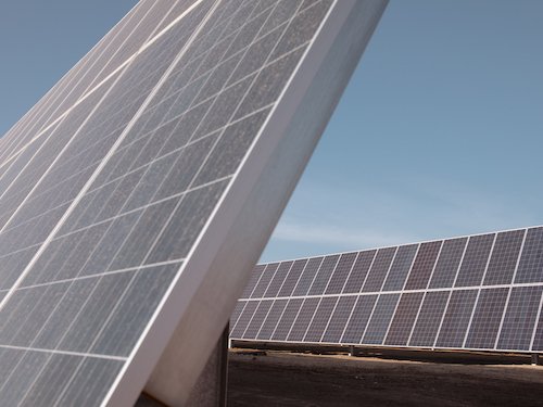 Medicine Hat Weighs Options for Solar Park Amid Alberta’s Pricey Renewables Rules