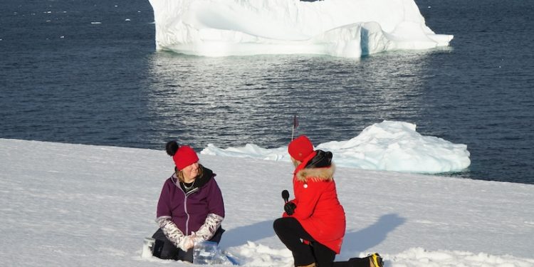 CBC Climate Correspondent Has Her Own Mission on Scientific Voyage to Study Climate Change in Antarctica