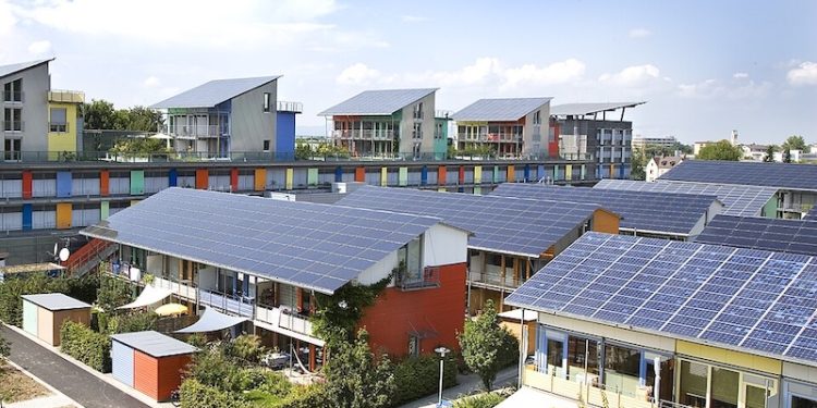 Global Rooftop Solar Generation Could Help Hold Warming Below 1.5°C