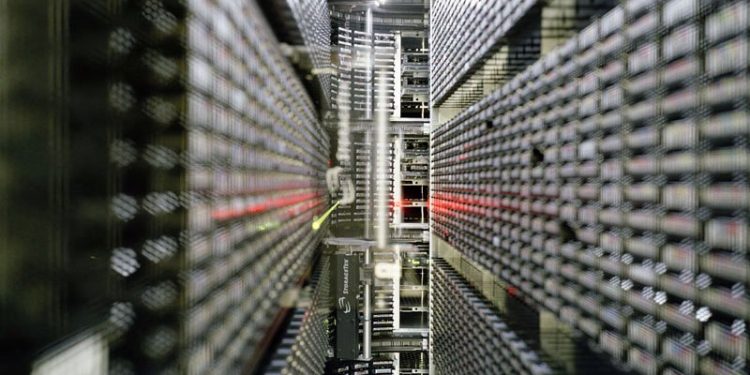 AI Surge Could Mean Grid Strain or Gain, Depending on Policy: IEA