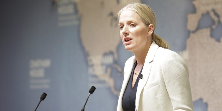 Women Leaders Urge Canada to Resume Climate Disclosure Efforts