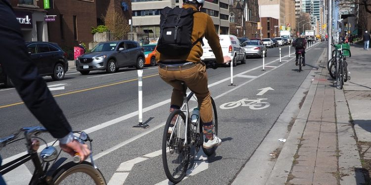 Ontario Vows Appeal After Judge Strikes Down Toronto Bike Lane Removal