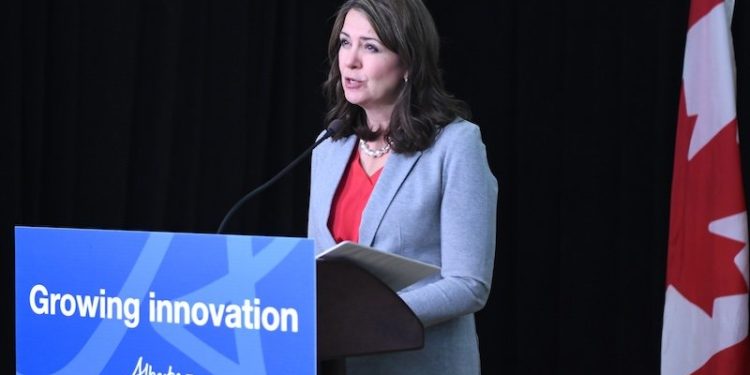 Alberta Carbon Tax Changes Let Industrial Polluters Double-Count Emission Savings