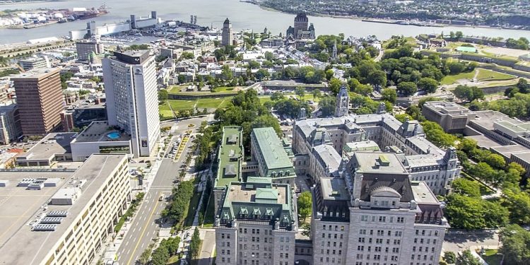 Quebec Lifts Planned 2035 Ban on Gas-Powered Vehicle Sales