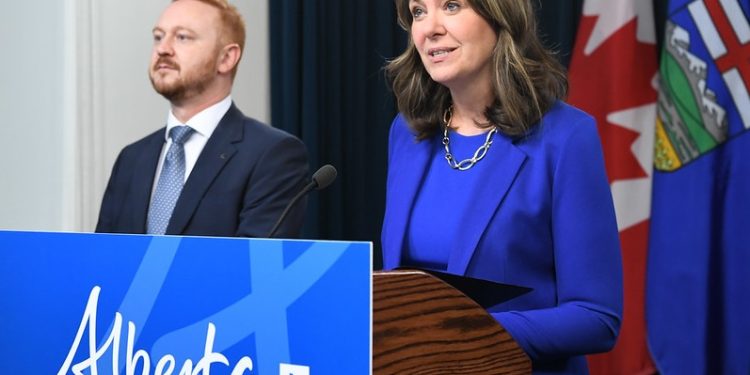 Premier Smith Affirms Alberta’s 2050 Net Zero Goal in Testy Committee Appearance