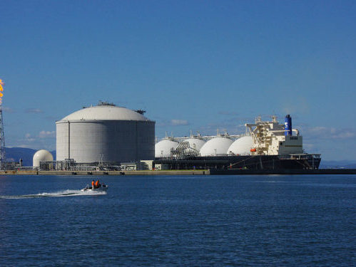 LNG Exporters Face ‘Sinkhole’ as Global Glut Takes Hold