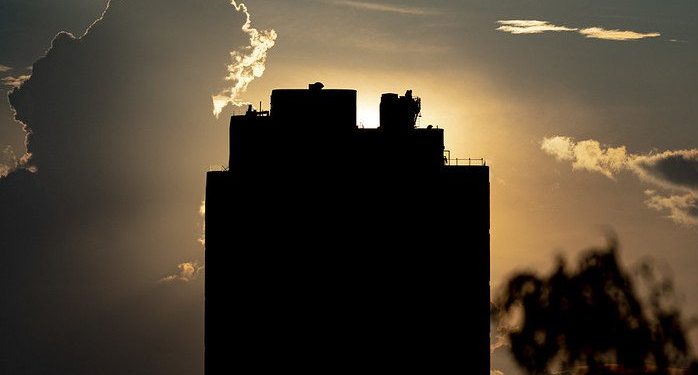 Canadian Cities Must Assess Risk as U.S. Faces ‘Climate Debt Doom Loop’