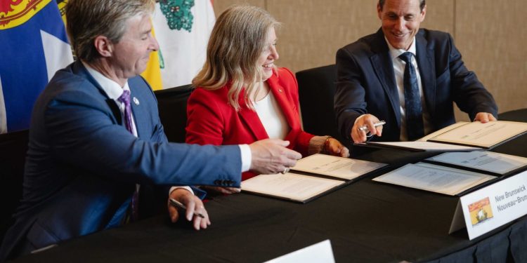 Maritime Provinces Sign Energy Deal, Will Consider Regional Electricity Operator