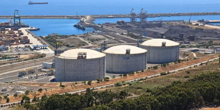 Indigenous-Owned LNG Venture in Quebec Faces Local Opposition, Uncertain EU Markets